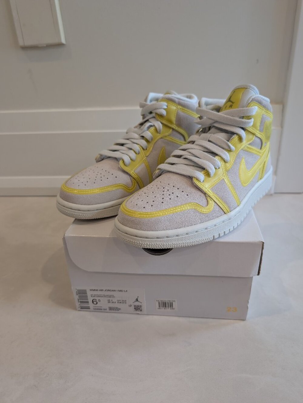 NIB Air Jordan 1 Mid LX ‘Off White Opti Yellow Womens 6.5 (DA5552-107)
